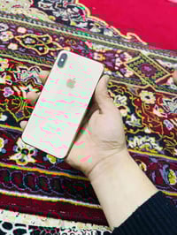 آيفون اكس ماكس ذاكرة:512 بطارية:95 تك سيم جديد طك فقط مبدل بطاريه حاسب...