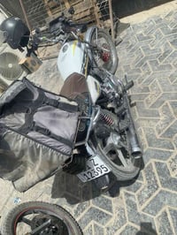 دراجة نارية • للبيع