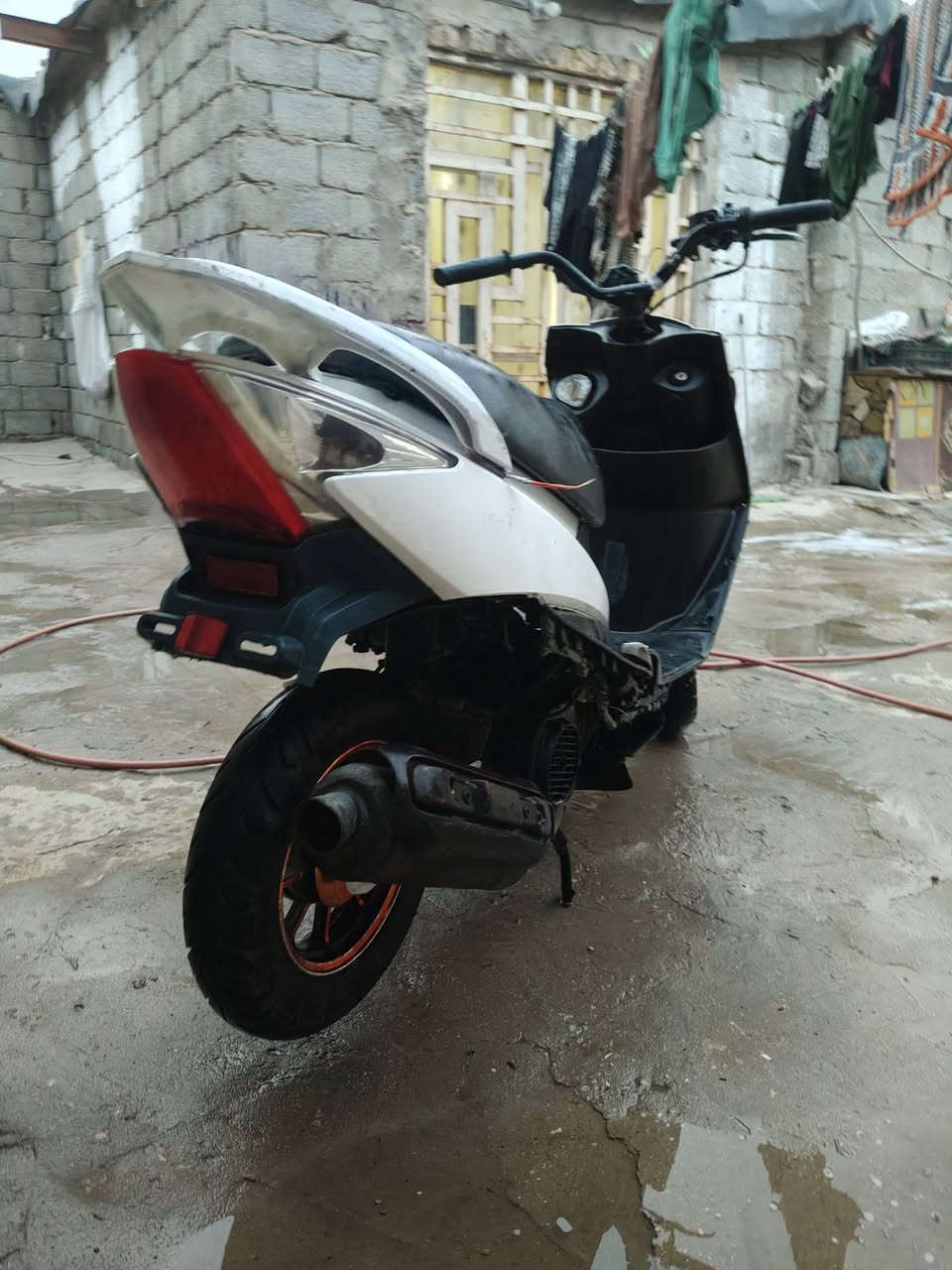 السلام عليكم دراجه للبيع مقفوله سعر 175 العنوان كربلاء *********** واتساب
