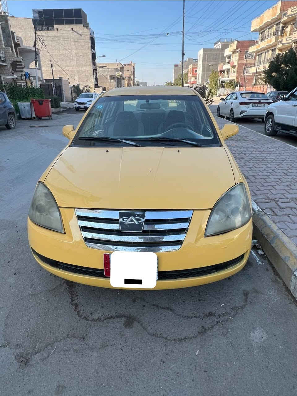 شيري ٢٠١٠
بيها صبغات مال تصليح خياس 
مكينه وكير كورلا جاهزه
رقم بغداد تحويل ثاني يوم

السعر 32 وبيها مجال 
***********
مكانها بغداد القاهره
