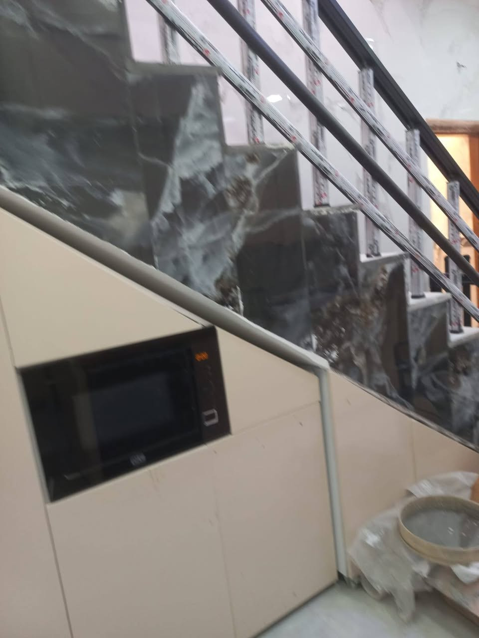 السلام عليكم هاذ شغلي ورقمي حاليا متفرغ من بغداد ***********بي واتساب
