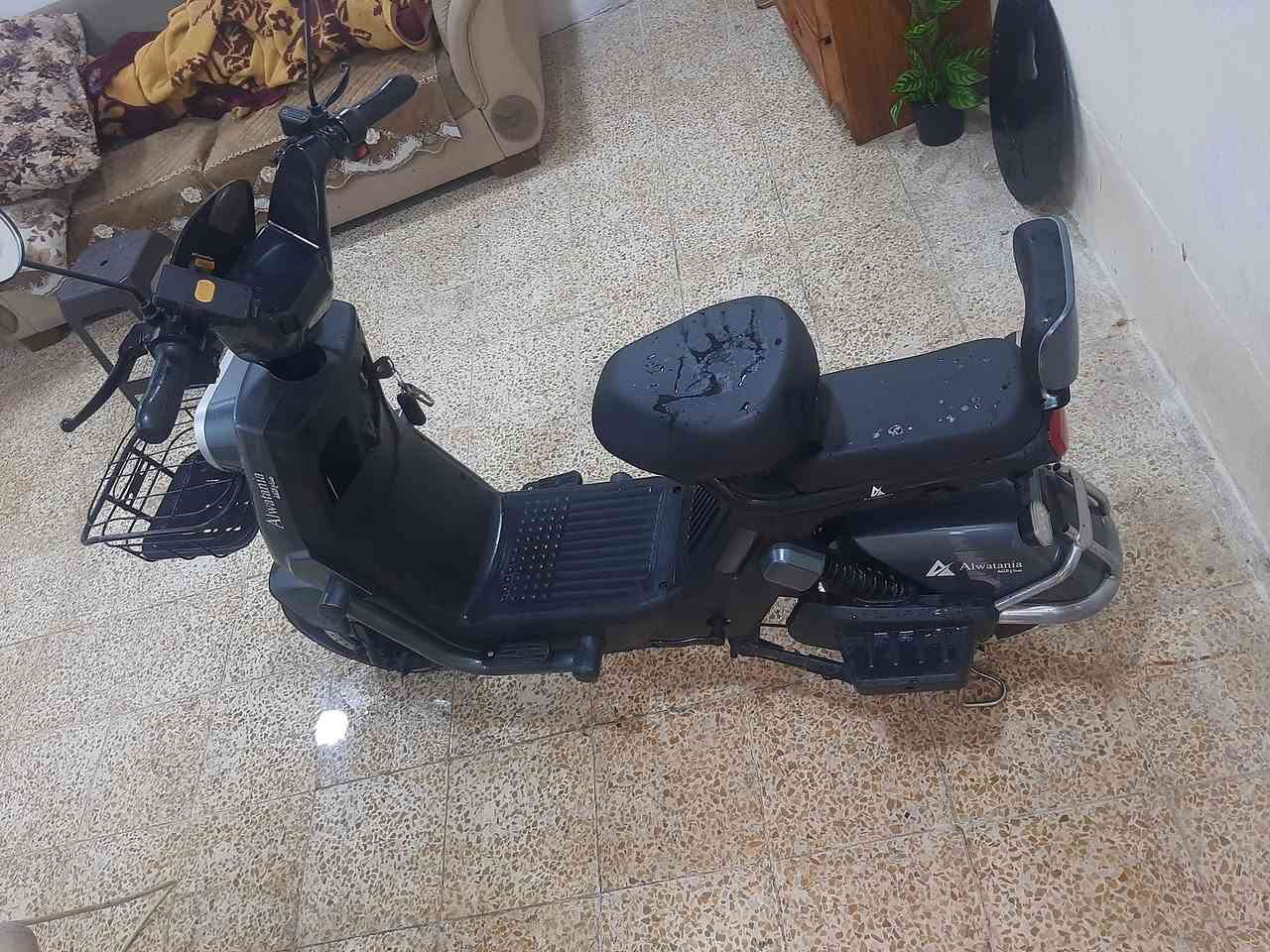 السلام عليكم عندي ماطور حجم 14 للبيع السعر 250 وكان الزنجيلي ***********
