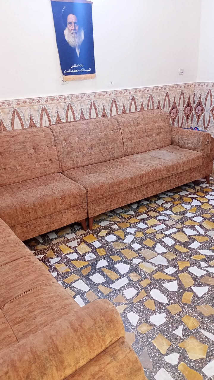 السلام عليكم ديوان للبيع مكان بغداد للاتصال على الرقم ***********
