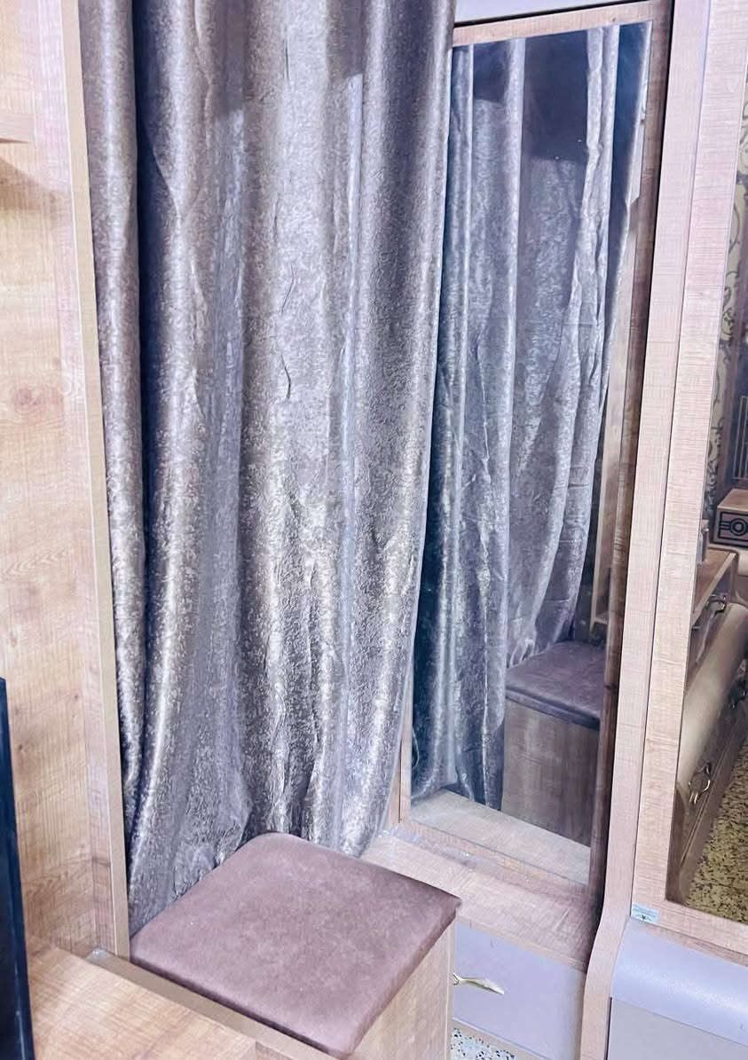 للبيع غرفه 11 قطعة ضخمه جديدة بعدها بجيسها كامله مكانها النجف السعر مليون ونص بيها مجال شراي خاص النجف, العراق


**إذا كنت صاحب هذا الإعلان وتريد حذفه لأي سبب، رجاءا أرسل رسالة إلى الدعم الفني**