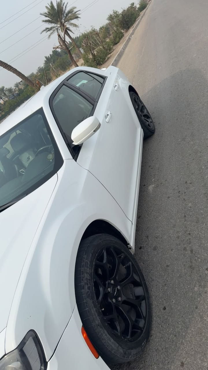 السلام عليكم 
اوباما ٢٠٢١ s سياره مواصفات إس بلاك أدشن فول عدا فتحه ورادار امامي  كشتات جلد حضن اسود داخل اسود تدفئه كشتات هيتر مري ورادار جانبي ونقطه عمياء وبعد بيها هواي مواصفات 
السياره بيها ٣ قطع 
مكاني بغداد 
هذا رقمي بي واتساب***********
عارضها ٢٣٥ وبيها مجال
