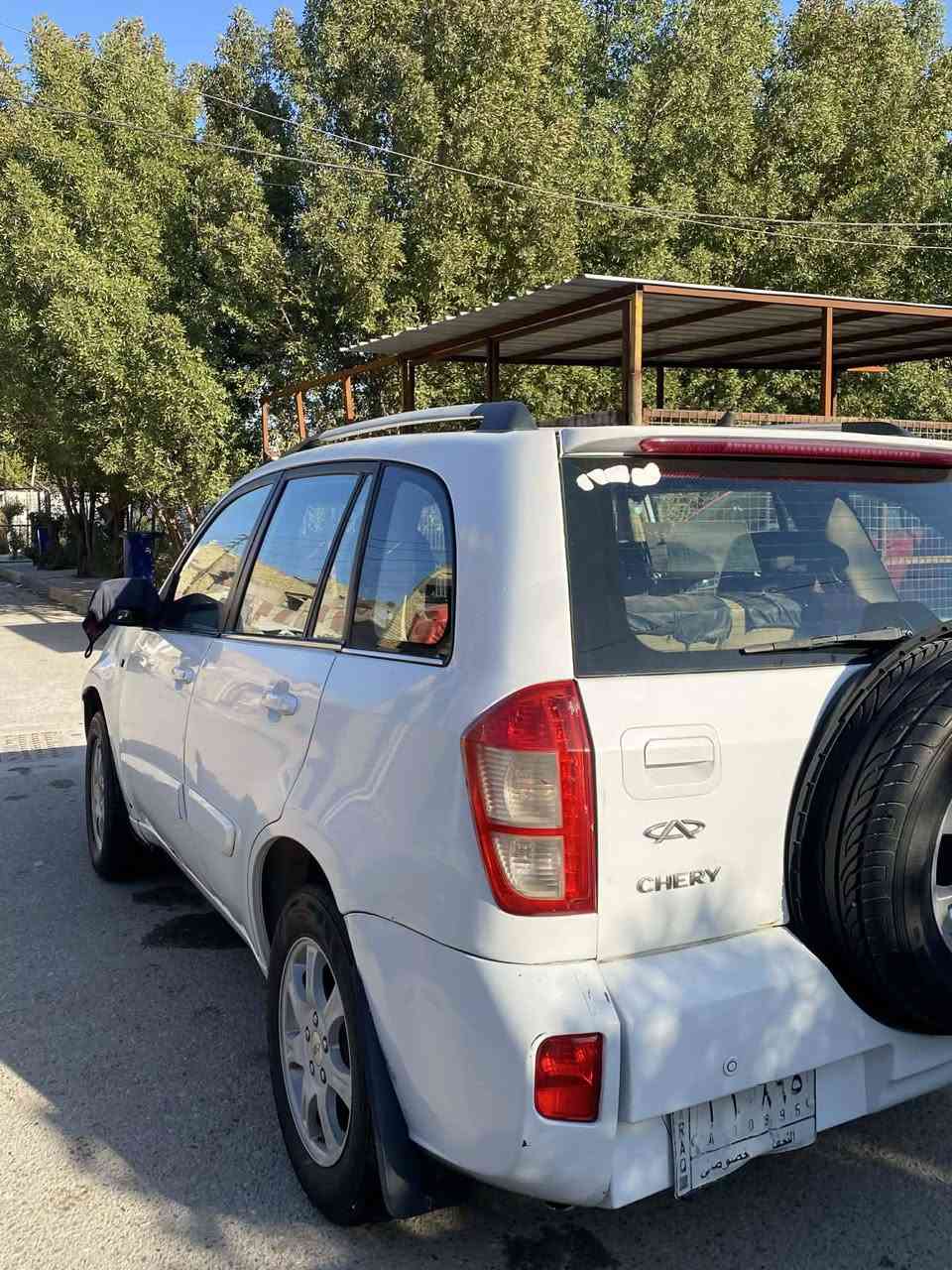 السلام عليكم شيري تيكو 2012 شكل 2013
مكينه وكير خير من الله وكهربائيات كامله تبريد شغال كشافات امامي خلفي لدات امامي خلفي تخم تاير فتحه سقف اربع جام كهرب ABS كير كهربائي خمس نمر مكفوله من الضربه القويه والصبغ عدا بيه نص الجاملغ الامامي السياره حلوه وكاعده الجام من تتقفل يصعد وحده تحكم المري كهرباء رقمها نجف مشروع وطني وين ميعجبك تحول خمسه ويل كب السياره كلها بلاديه .

مكاني بغداد الكفائات قرب المدارس الجدد 

السعر 48 وبيه مجال حك الجيه 

الاستفسار ***********
