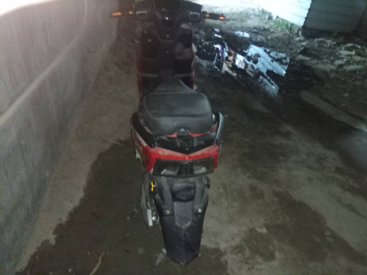 يالله سلام عليكم دراجه شحن مثل ما موضح بصوره جديده امانت الله وارق بسمي سعر 600 وبيها مجال بصيط شراي يرسلني اوت ساب ***********
