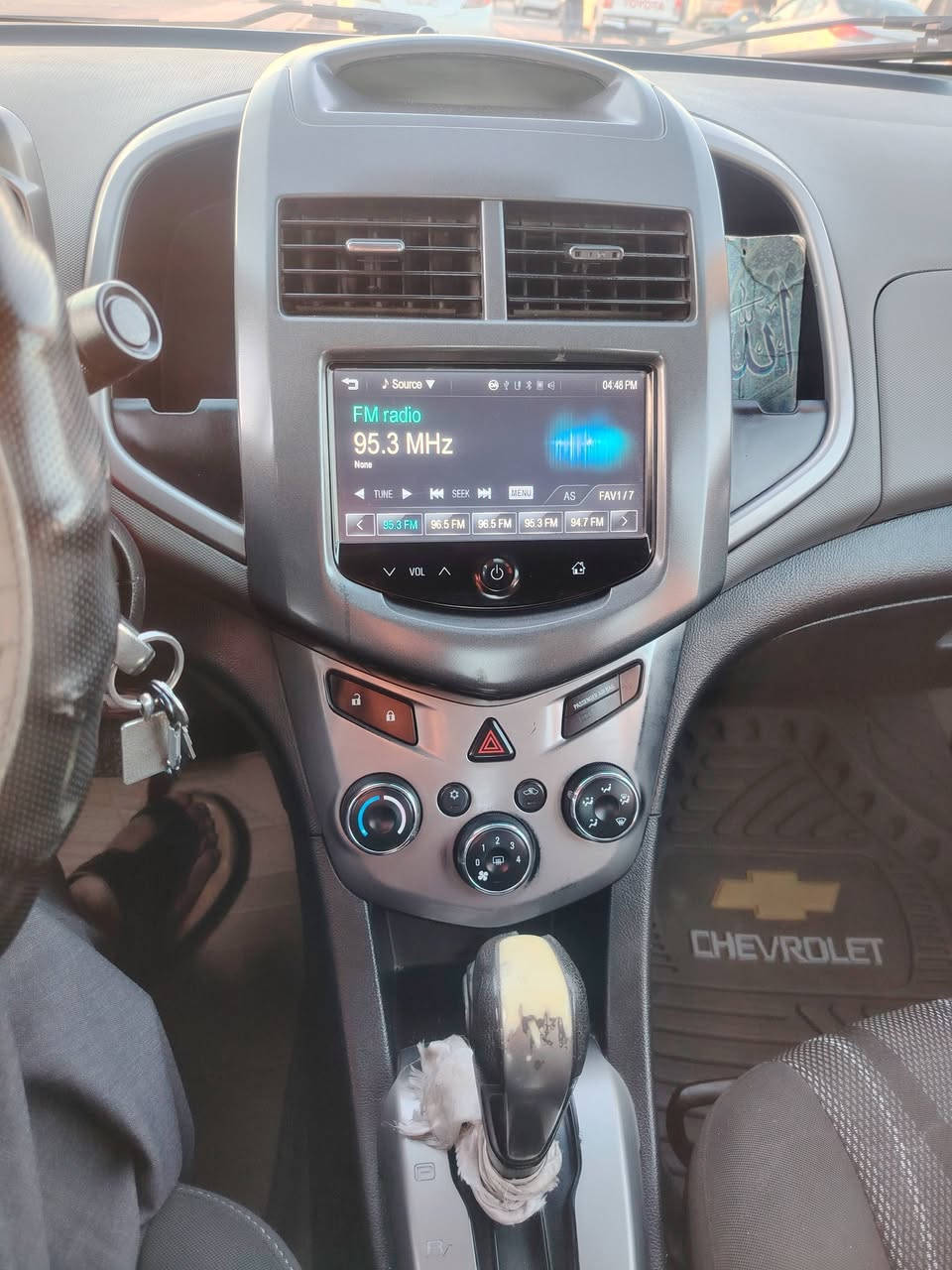 السلام عليكم

سيارة شوفرواليت سونك موديل 2016، تحكم ستيرن مثبت سرعه، حساس ويل، كامره بلاديه وشاشه بلاديه، فول ماعده الفتحه،
المكان (السماوه)
رقم صاحب البيع سياره (***********) السعر خاص
