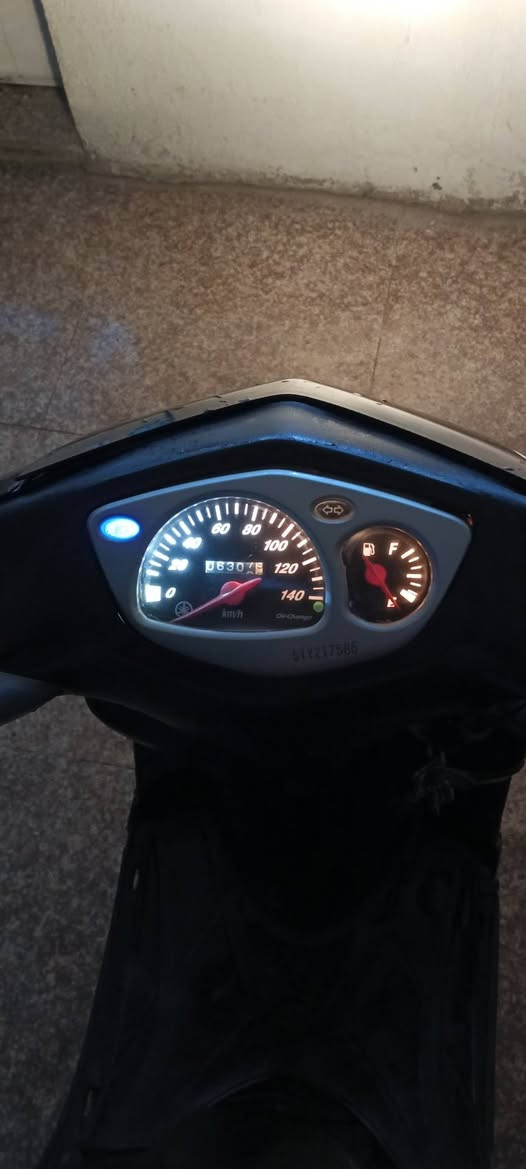 سلام  عليكم سكنس نثيه ١٤٠ سلف وهندر شلعه معدل كهربائيات كلها شغاله مكينه بلاديه ناعمه لا نضوح ولا تبخير ولا تنقيص ادامه كلجات جدد دراجه مال رمبه بس الدبل الامامي تعبان ابريك امامي خلفي استان تعليك وصفح ما ناقصهة اي شيء (بيع او مراوس) مكاني غزاليه سعر ٤٠٠ وبيهة مجال ***********
