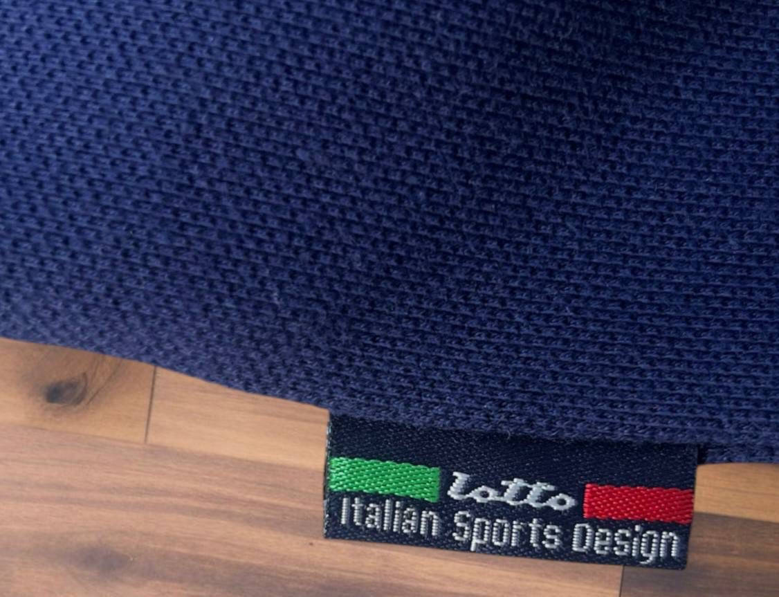 لوتو (Lotto) إيطالي 🇮🇹 || حجري.
القياس/ لارج، اكس لارج 
عُرض الصدر 58 _ الطول 70 ||  وزن 90_98


**إذا كنت صاحب هذا الإعلان وتريد حذفه لأي سبب، رجاءا أرسل رسالة إلى الدعم الفني**