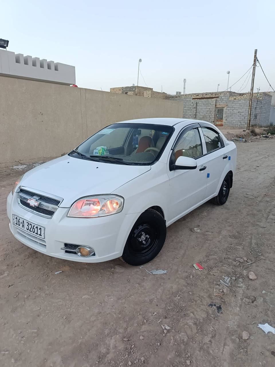 السلام عليكم افيو للبيع ١٠ خليجي رقم قادسيه أوتوماتيك مكفوله من الضربه بيه قطعتين صبغ جاهزة كير ومحرك وحداديه و كهربايات وتخم تاير كله جديد مابيه نقص جاهزة وخير من الله السعر٧٠المكان الدوانيه غماس للستقدفسار علا الرقم***********واتساب
