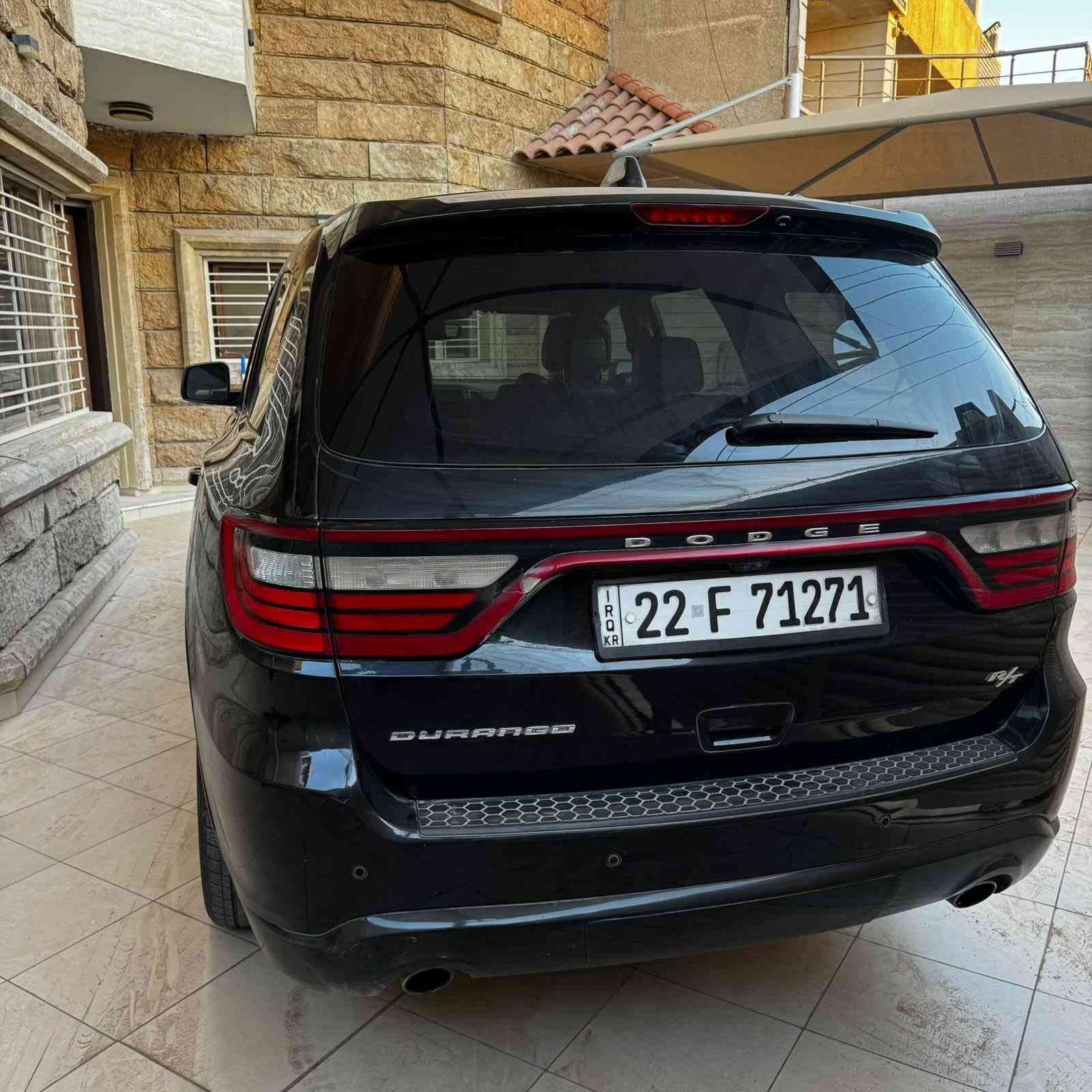 السلام عليكم
للبيع دورنكو R/T 2020 ✔️🚗
ماشية 100 الف km 
لون اسود 
7 راكب 
محرك 5700  // 8 سلندر // دفع رباعي
السيارة كلين ما بيهه ولا قطعة صبغ 
محرك و كير وكالة و كفالة
بدون ايربالك بدون دواخل 
السيارة تخبل ما بيهه اي نقوصات 
رقم الشاصي 1C4SDHCT5LC162579
المواصفات:-
دخول ذكي 
مقاعد جلد
تبريد قطعتين
رادار امامي خلفي 
اوتو بريك مانع تصادم 
تنبيه بلمرايات 
تدفئة تبريد كشنات 
وبعد هواي مواصفات 
رقم اربيل تحويل مباشر 
السعر 27000$ وبيهه مجال بسيط 
للتواصل *********** 
و متواجد على الفيس 
مكان السيارة بغداد السيدية
