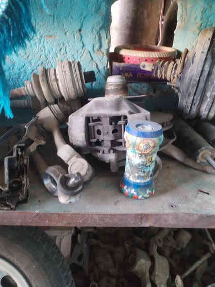 حداديه مال رئاسي مارسيدس كامله للبيع ذي قار شطره ***********
