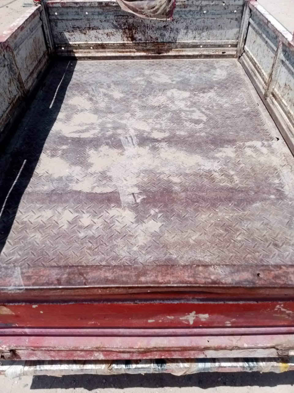 ستوته جمره للبيع موديل 12 أوراق اصولي مكفول شاصي محرك نضيف كهربائيات شغاله #_السعر_750 وبيها مجال مكان نجف خان النص عمود 504 اتصال ***********
