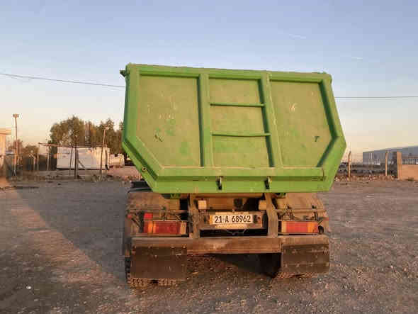 السلام عليكم مان للبيع موديل 2004فول مواصفات كير اوتماتيك ريتايدر هاف كير مكينه بريفان حجم المكينه 430 
بودي ماك نيسان موديل قديم سنويه وهزه كل شي جديد 
لل استفسار اكثر اتصل عل رقم 
***********احمد 
***********نوزادـ***********
