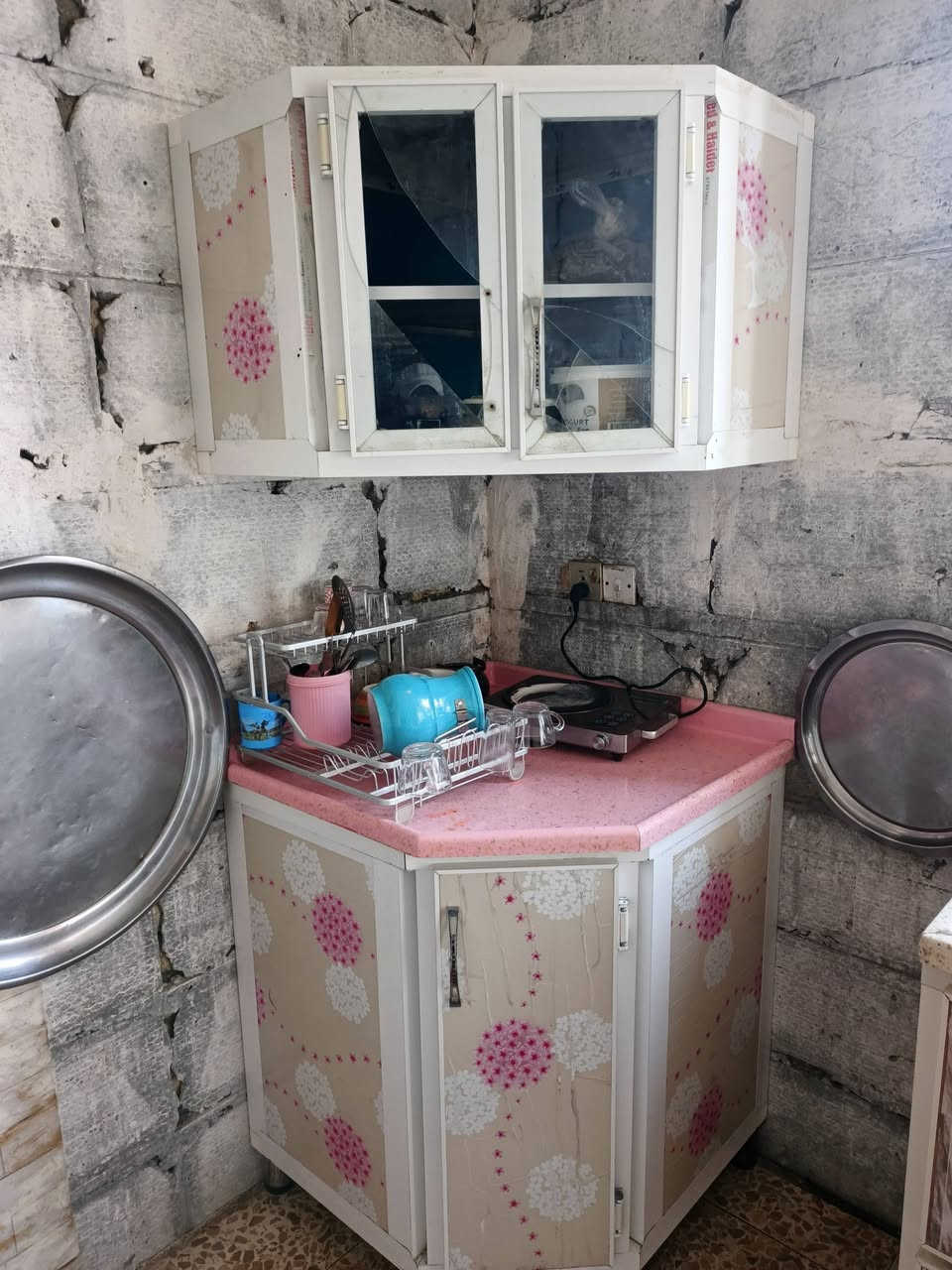 كاونترات للبيع نضيفات كلش الاستفسار اتصال واتساب ***********
