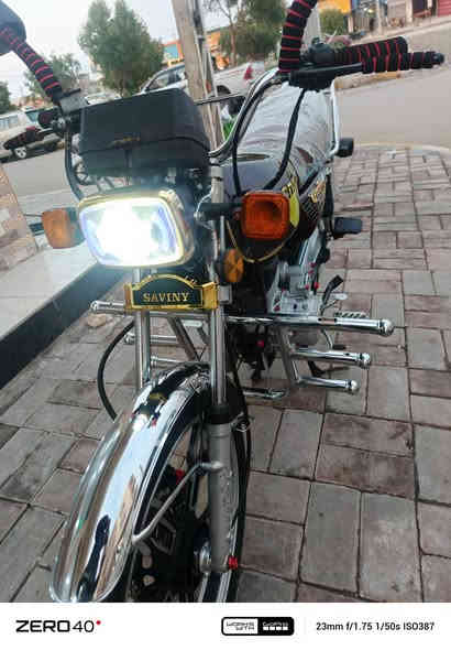 ايراني موديل 2022  سويجات وبصمات ٢ تشغيل عن بعد مسجل وكامل سنويه ولوحات موجودات بي مكاني رمادي تاميم السعر(مليون و 350 ) الف الاستفسار ***********
