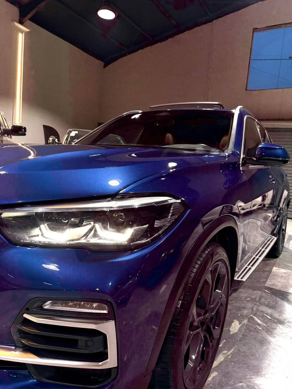 السلام عليكم ورحمة الله وبركاته
للبيع بسعر  37.500$

#BMW X5 sdrive 40i

الموديل : 2023

العداد : 30الف مايل

الفئة : LUXURY LINE 

المحرك : سعة 3.0 لتر توين توربو پاور 335HP 🚀

المواصفات 
( بانوراما ، دواخل جلد لون جملي بلادي ، داتا شو ،حساسات ورادارات امامية خلفية ، صندوق قطعتين كهربائي ، لايتات متحركة مع الاستدارة ،  حساسات ورادارات امامية خلفية ، كاميرا خلفية ، الخ… )

وارد امريكي حادثها بنيد مبدل مصبوغ + ربع الچامرلغ صبغ 

بدون ايرباك ، بدون شواصي

تصليح 100٪؜ بدون اي نقص

5UXCR4C01P9N67604

اللوحات : كاتي تترقم شمالي فقط

موقع السيارة : كركوك

للاستفسار 

***********
