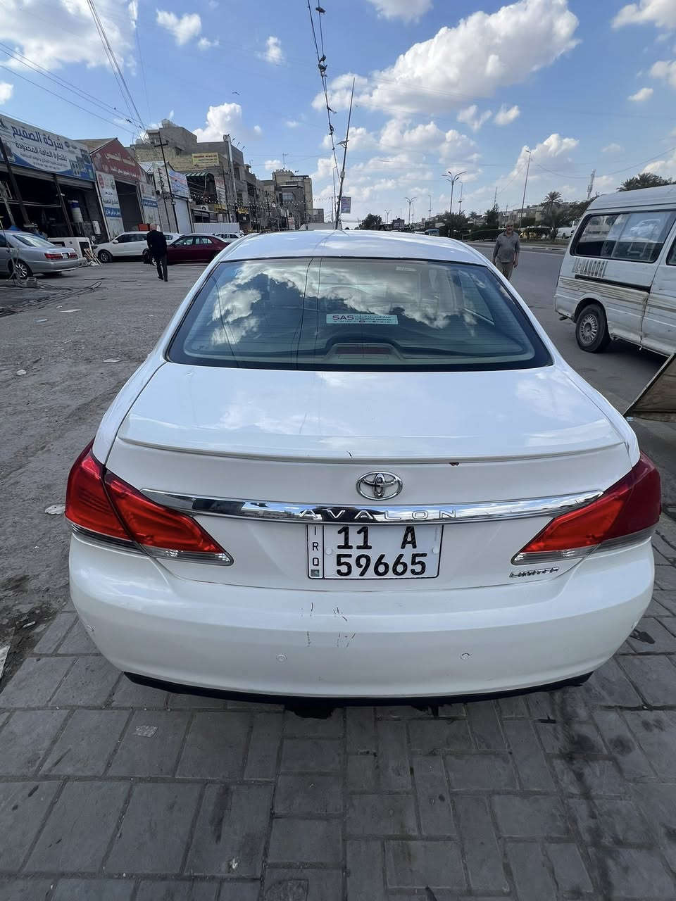 افلون موديل 11 خليجي فول بغداد بسمي كير مكينه تبريد حداديه تخم تاير شرط سياره بدون حادث بدون ضربه بيها كم قطعه صبغ اثر تخريب سياره فول بجم كبس الي تعجبه يتصل ع رقم ويدلل مكانها بغداد البنوك 
*********** 
سعر 155 بيها مجال
