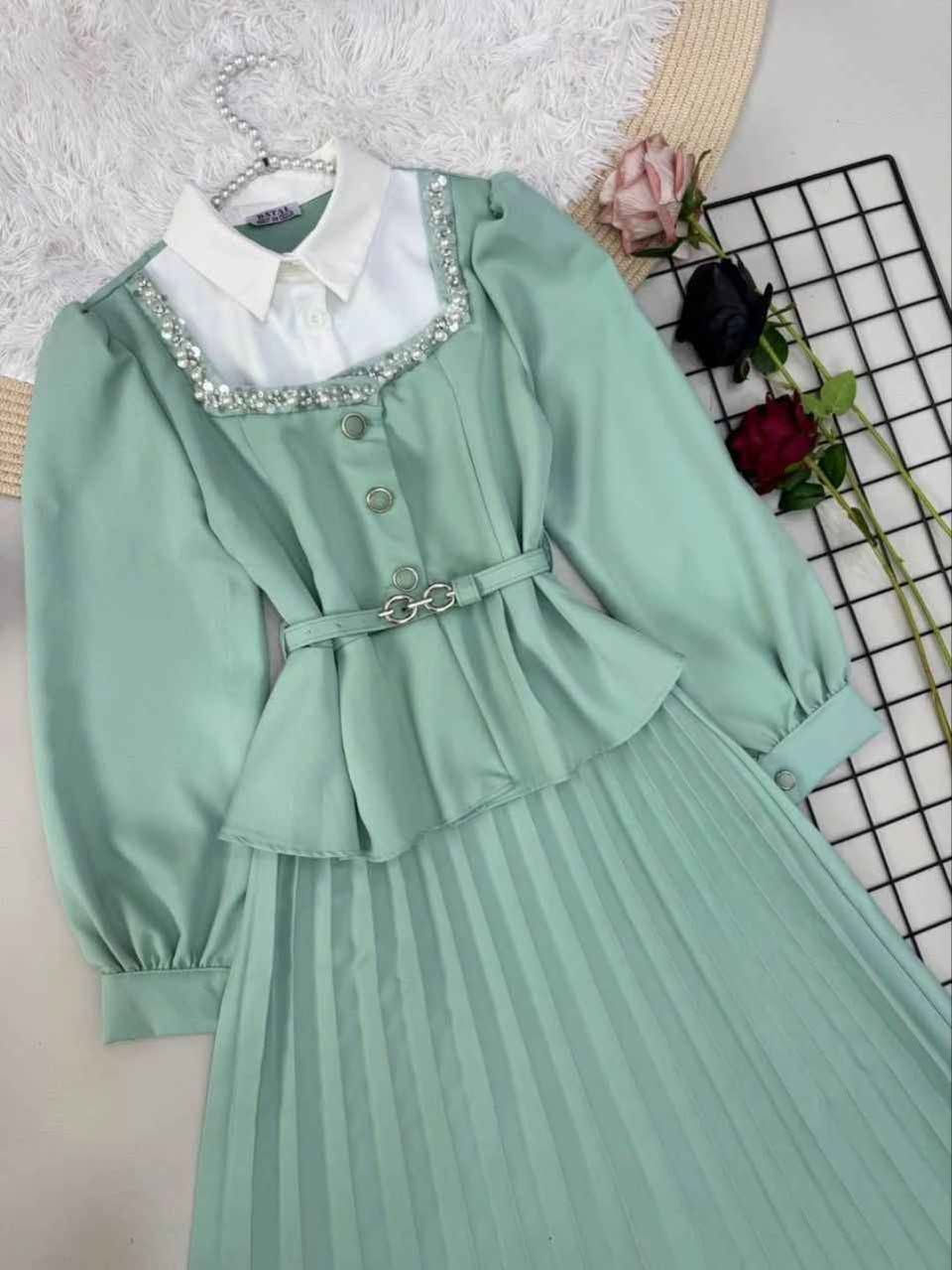 🧿﷽ وعلى الله توكلنا 🧿

لا تعلن الخطوات اعلن الوصول🫰🏻🚶
جديدنا لاينتهي وبضاعتنه غير😌😉

فستان دابل تركي 

طقم قطعتين شي نازك 😉
قميص + تنوره  

نوع الخامه  دابل تركي 🇹🇷🦋

طول التنوره 90 سم 
طول القميص ٧٥ سم 
القياسات 38/ 48

سعرالقطعه ٣٨ الف
توصيل5 الاف بغداد, العراق


**إذا كنت صاحب هذا الإعلان وتريد حذفه لأي سبب، رجاءا أرسل رسالة إلى الدعم الفني**