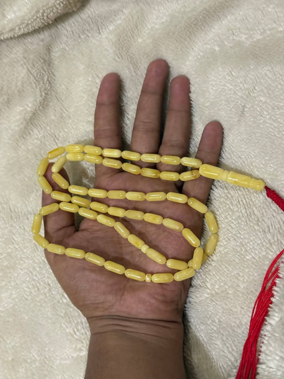 سبحة #كهرب حر كلنيكرادي #للبيع كصة كبسوليه الوزن ٢٣ غرام ،٥٥ حبة القياس ماعرفه بالضبط بس واضح بالصور ،السبحة نوعاً ما ناعمه وتلبس بالرقبه وأنيقة مناسبة للحمل اليومي 
#السعر مناسب جداً ١١٥$دولار فقط
إذا مهتم بالقطعة تعال خاص وتدلل


**إذا كنت صاحب هذا الإعلان وتريد حذفه لأي سبب، رجاءا أرسل رسالة إلى الدعم الفني**
