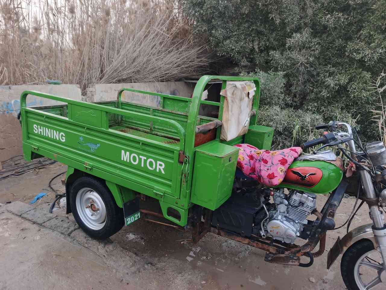 السلام عليكم ستوته موديل 2021 بيهه محرك 2025 لمكينه مامشتغله بس شهرين ستوته كفاله عامه سعره مليونين وبيه مجال  الاستفسار ***********
