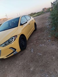النتره موديل ١٧ سياره جاهزه مكينه كير منضومت غاز.   بسمنه السنويه مصفر...