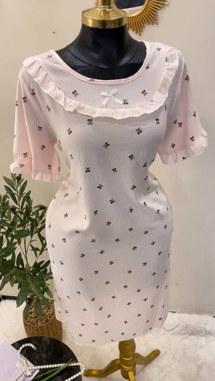 ⁨ ⁨ ✨🌸 توفر الآن 🌸✨

👗 دشداشة قصير
🧵 خامة كريشة ناعمة ومرتبة
✨ موديلين مختلفين 👌
🎨 تشكيلة تقريباً 6 نقشات
📏القياس فري سايز 

#لايك #كومنت #اكسبلورexplore


**إذا كنت صاحب هذا الإعلان وتريد حذفه لأي سبب، رجاءا أرسل رسالة إلى الدعم الفني**