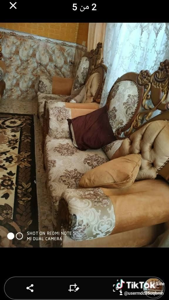 للبيع مكان بل حله شارع الثمانين السعر ٣٥٠ وبيه مجال لشراي ان شاء الله ***********
