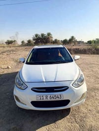 اكسنت للبيع موديل 2014   بيه بس كارت بل بنيد والباقي كفاله فول مواصفات...