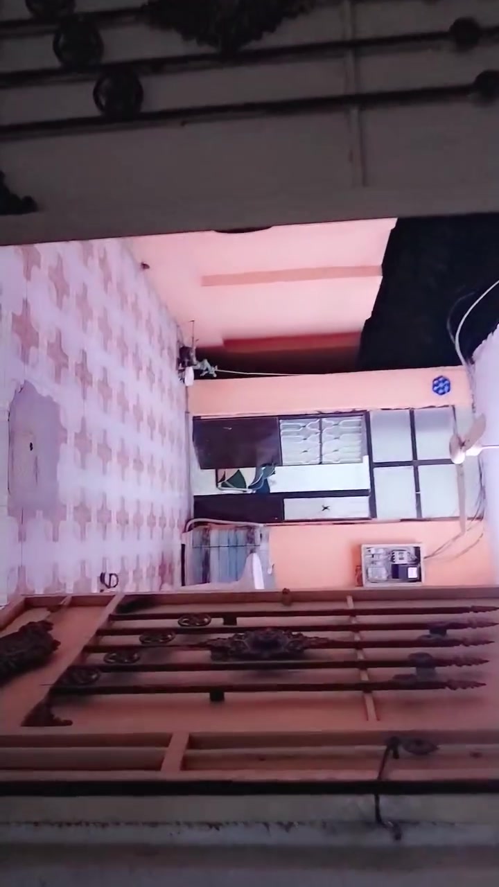 السلام عليكم بيت طابو صرف مكانه محاويل حي الاسرة مجاور مدرسه البركه مساحه 100متر 10×10 يحتوي على الطابق الارضي غرفه وصاله واستقبال ومطبخ مكرم السامع صحيات خارجيه وداخليه والطابق الثاني 3غرف وصاله سيد علي العميدي ***********
