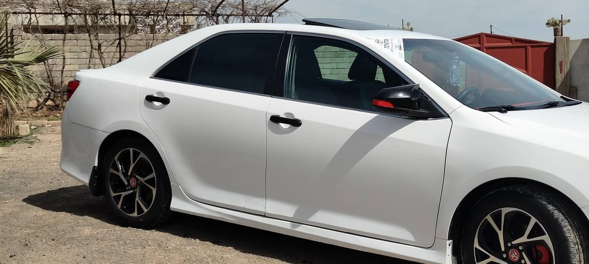 السلام عليكم كامري 2012 بسمي فول مواصفات فتحه تشغيل بصمه ابوب بصمه شفتات ستيرت محرك كير شرط مكينه 6سلندر كشنات تدفئة تبريد تحكمات ستيرن سياره كفاله عامة بدون ضرر داخل جلد أسود وبيه تعديل بارد موضح بل سونار السعر 160وبيه مجال بصيط رقم ***********
