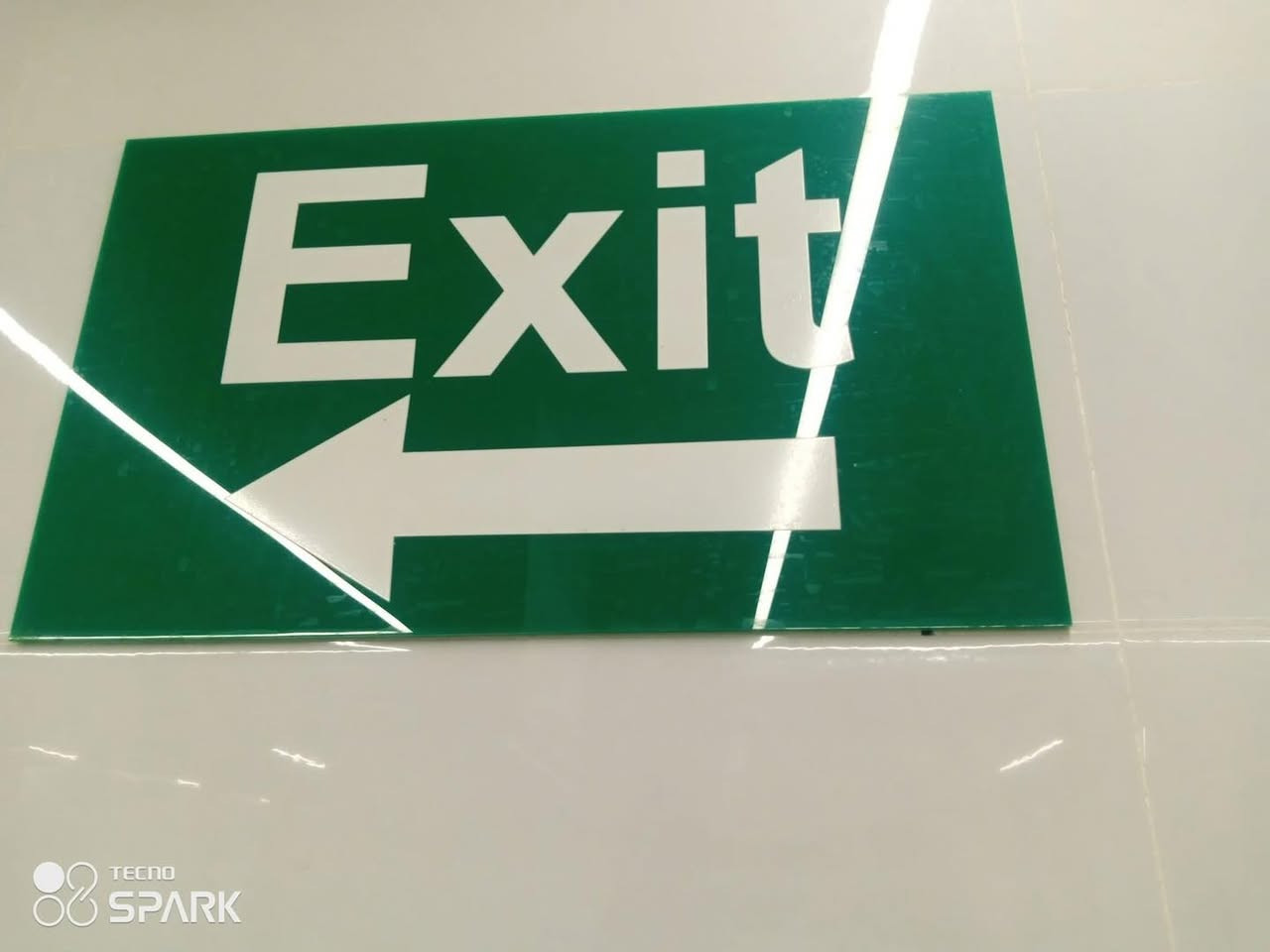 توفر لدى مطبعة حسام الزبيدي كل ما تحتاجه من عالم الطباعة:  
- 🖨️ طباعة الأكواب  
- 📸 سحب الصور واستنساخ  
- 👕 طباعة الملابس  
- 📑 بروشورات وإعلانات  
- 📜 بوسترات وكافة أنواع الطباعة  

📍 العنوان: الديوانية – عفك – خلف دائرة كهرباء عفك  

📞 للتواصل:  
- 📱 واتساب: ***********  
- 📲 تليجرام: ***********  

خدماتنا متوفرة دائمًا… تعامل راقٍ وجودة مميزة 🌹
