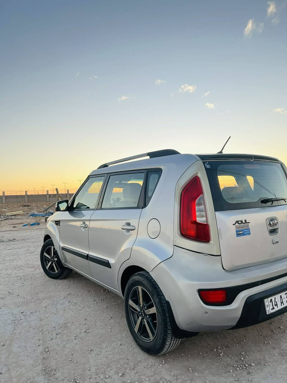 للبيع كيا صول 2013
***********
مكفوله من الحادث والصبغ خليجيه
مكينه وكير وتبريد مكفولات
فول مواصفات 
سلايد روف 
تحكم ستيرن
مرايات كهرباء
كامرا+ حساسات
تبريد بيانو 
رقم بصره باسمي
مكانه بابل المركز
السعر 90
اي استفسار
***********
***********
