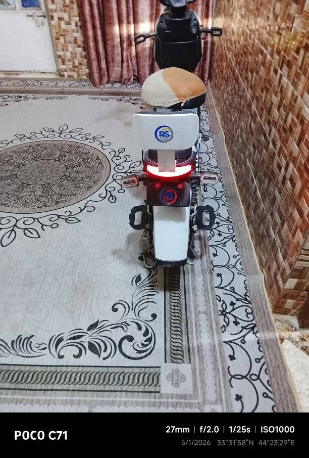 دراجه شحنRS للبيع موديل 2024السعر 225ألف و بيها مجال المكان بغداد الحسينيه مال الراشديه للتواصل ***********
