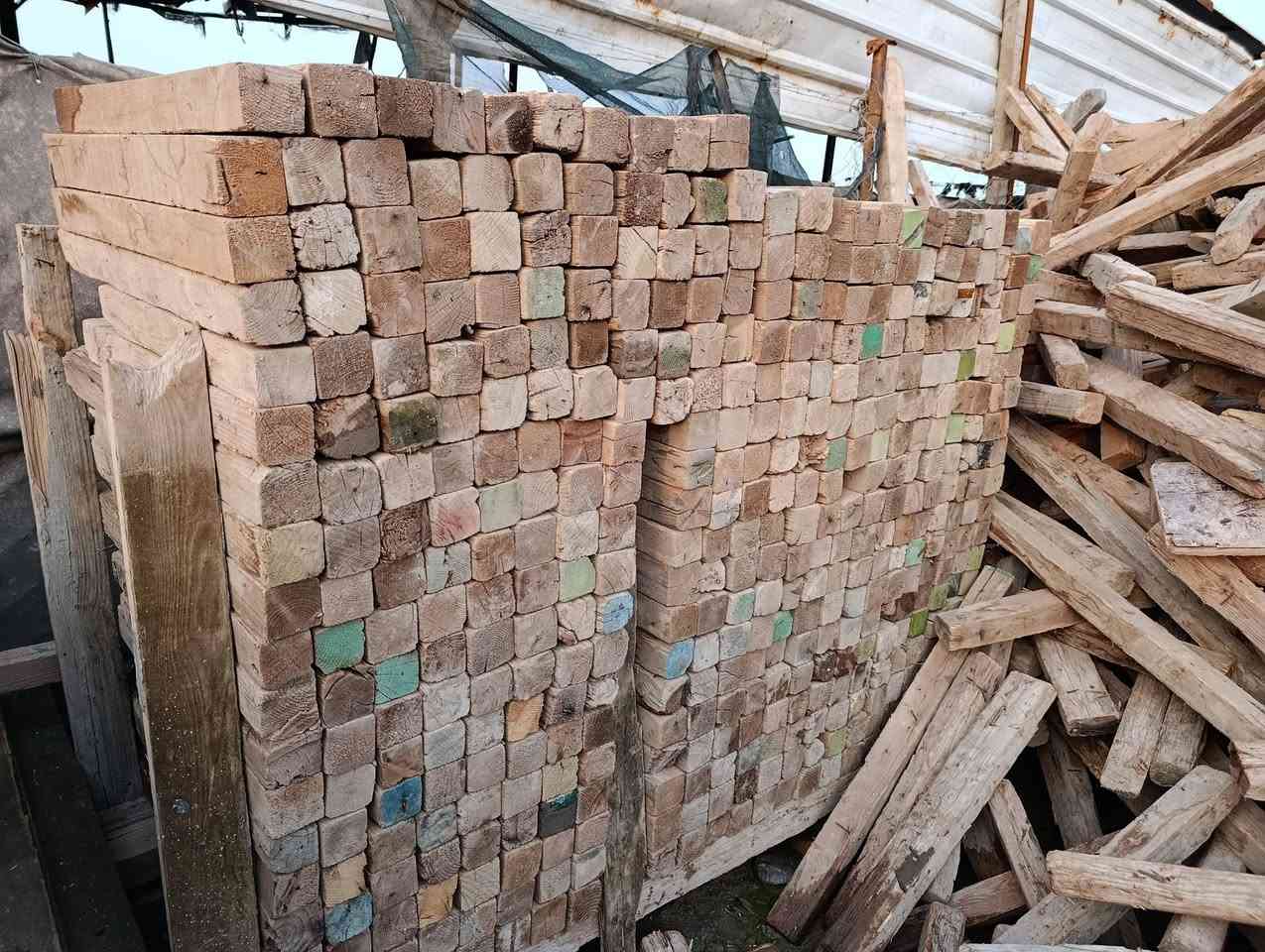 السلام عليكم سير للبيع 3*3 /سير 2*4
العنوان بابل حي العسكري للاستفسار 
***********
