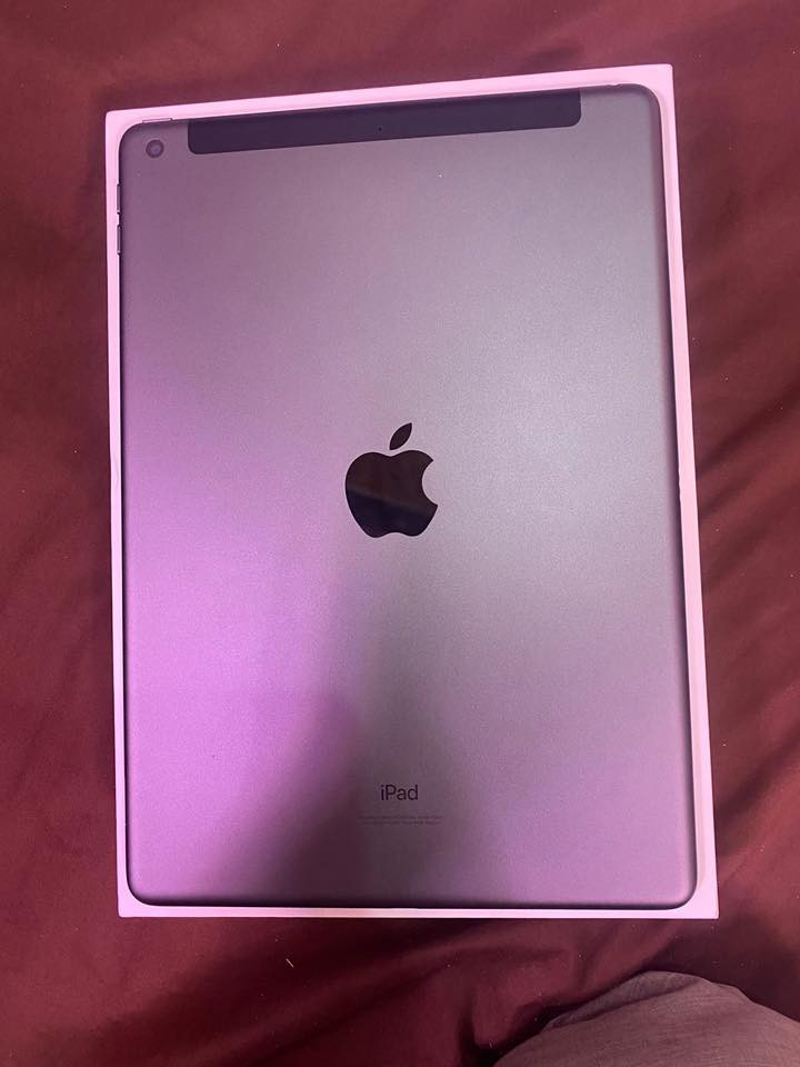 ايباد 9 نضيف نضيف كلش مستخدم 20 يوم ما بييي شخط بطاريته 99 فول مكفول ذاكره 256 السعر400وبي مجال مستعجل


**إذا كنت صاحب هذا الإعلان وتريد حذفه لأي سبب، رجاءا أرسل رسالة إلى الدعم الفني**