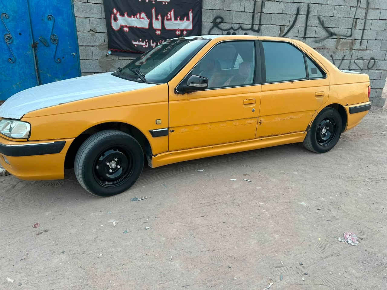 ‏بيجو باص 2015 السعر 25 وفيها مجال***********
