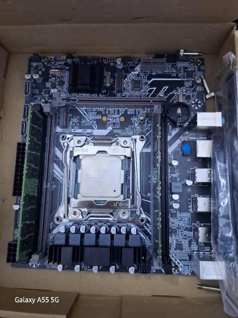 السلام عليكم
كوبوات زيون للبيع
X99 p4 + xeon e5 2680v4 +32gb ddr4 125 الف مع التوصيل 
X99 p4 + xeon e5 2650v4 +32gb ddr4 lexar 2666 125 الف مع التوصيل
X99 p4 + xeon e5 2630v4 +16gb ddr4 90 مع التوصيل
اسعار ثابتة
متوفر توصيل جميع المحافضات 
واتساب ***********
