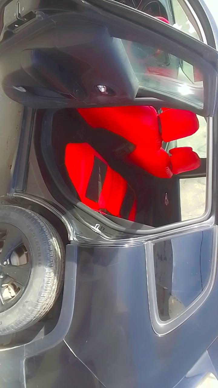 سلام عليكم جيب بزون موديل 2019فول مواصفات  
١.فتحت بانوراما 
٢بصمه 
٣تشغيل عن بعد
٤ نضام الدفع الرباعي 
٥.صندوق كهربائيّ 
6.المسافه القطوعه 78الف 
٧.المحرك 2400 ربعه اسلندر بيع مستعجل 
ضربتهه بس بنيد وجاملغ السعر خاص
المكان الديوانيه التصال على الرقم ***********
