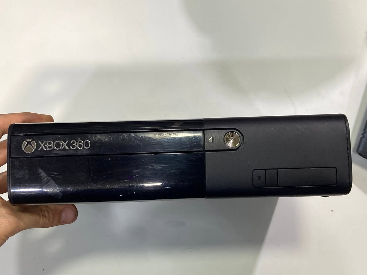 Xbox 360 E
جهاز مهکر مال AbadAvatar بي ٣٦ لعبة قویة و ذاکرة ٢٥٠ کیکا بي واحد یدة وایر جهاز مفتوح فقط تنضیف 
سعر جهاز ٧٥ الف نهایة
توصیل مجاني


**إذا كنت صاحب هذا الإعلان وتريد حذفه لأي سبب، رجاءا أرسل رسالة إلى الدعم الفني**