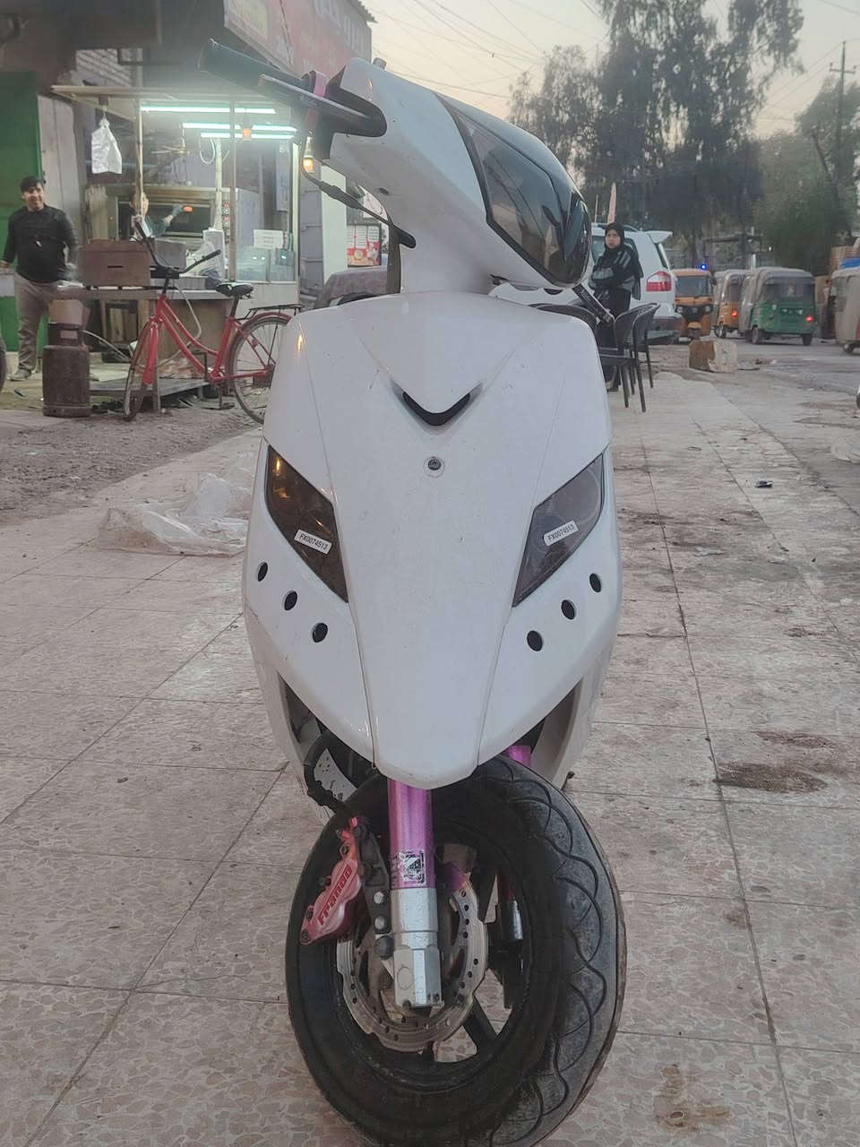 السلام عليكم
ثعاب للبيع  فول نضافه مكفوله
مكينه  تخبل كلجات رياضيه بيها تزويد خير من الله شلعه معدل نكره بكل وقت  مكاني بغداد الشعله ***********
