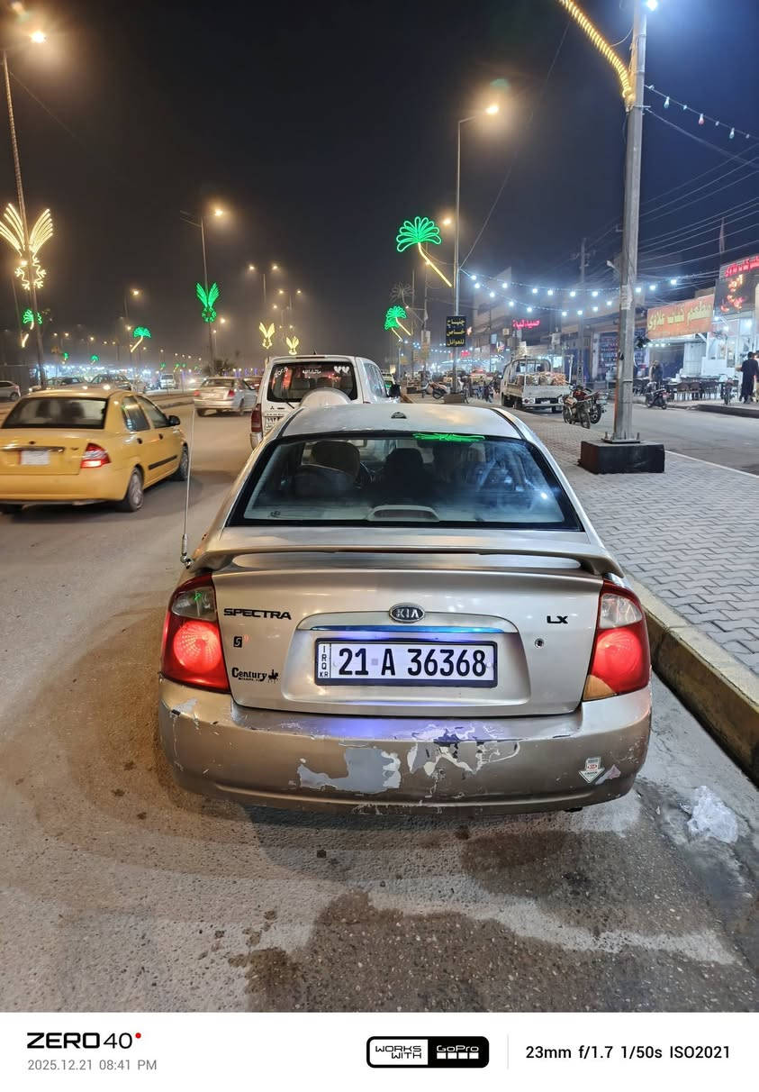 سلام عليكم اخوان سبكترة لبيع  محرك 2000 جديد سيارة خير من الله موديل 2005 سيارة رقم سليمانية سنوية 2030 رقم دولي حدادية 100/85 كهربايات كلهة شغالة تخم تاير جديد  كير محرك خير من الله محركهة جديد لا تنقيص ولا تبخير سيارة جاردة وبيهة اماكن معجون كشر اكفلك كص وعيب شرعي فقط سعرة 65 وبيهة مجال بسيط /***********
