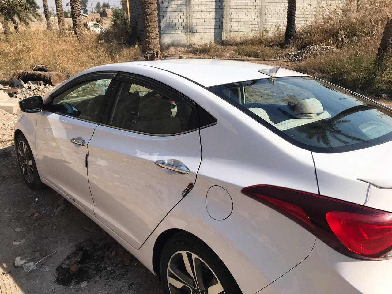 الاانترا 2015خليجي فول مواصفات
الانترا 2015خليجي فول مواصفات 
رقم بغداد باسمي سياره جديده مكفوله من لحادث 
فقط قطعتين صبغ بدون دواخل اثر شخوط 
محرك كير كفاله مكاني ديالى بعقوبة 
السعر مناسب ،👈***********
