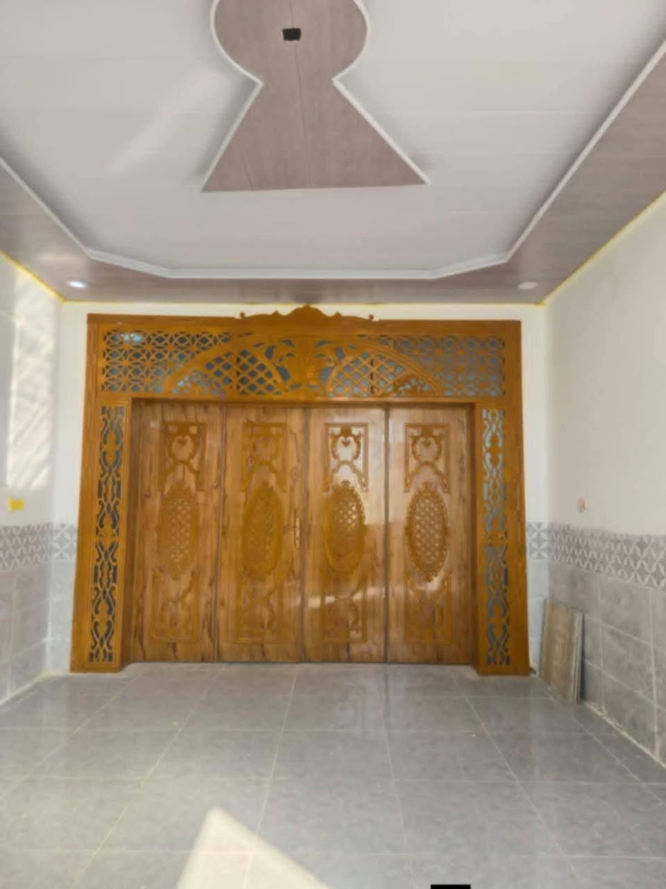 #_يوجد150متر للبيع🤠
#_اوبسعر جداً مناسب52 البيت نجف  قريت الغدير 🏛بشارع المطحنه عمود 282 جميع الخدمات متوفره شارع ٢٠ مدارس موجوده كهرباء مولد اناره بلشارع 
#_للتواصل ‏‪***********‬‏
