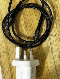 كيبل • شاحن ايفون اصلي • تايب سي