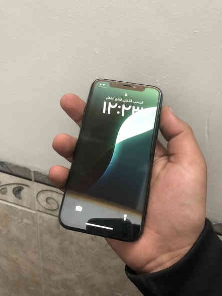 السلام عليكم
ايفون ١١ برو فقط
٦٤ بطاريه ٧٦ قطاره
مبدا شاشه فقط فيس ايدي شغال 
سعره٢٢٥ بي مجال بسيط 
شراي اتصل 
***********
