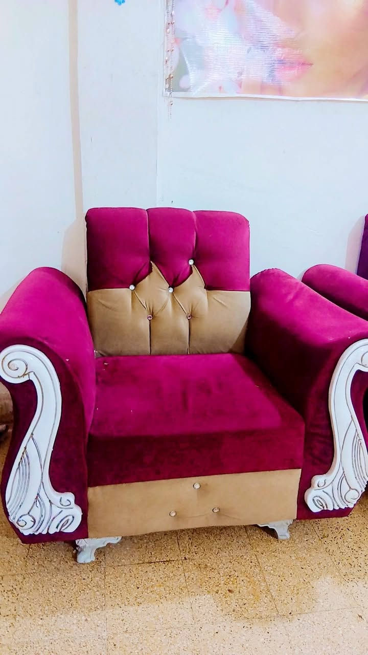 سلام عليكم
عندي هذا التخم ويا طبله ويه التخم للبيع التخم وا طبله  مابيهن شي عنواني الكراده السعر 190وبي مجال الي يريده يتواصل وياي عله الواتساب هذا الرقم ***********
