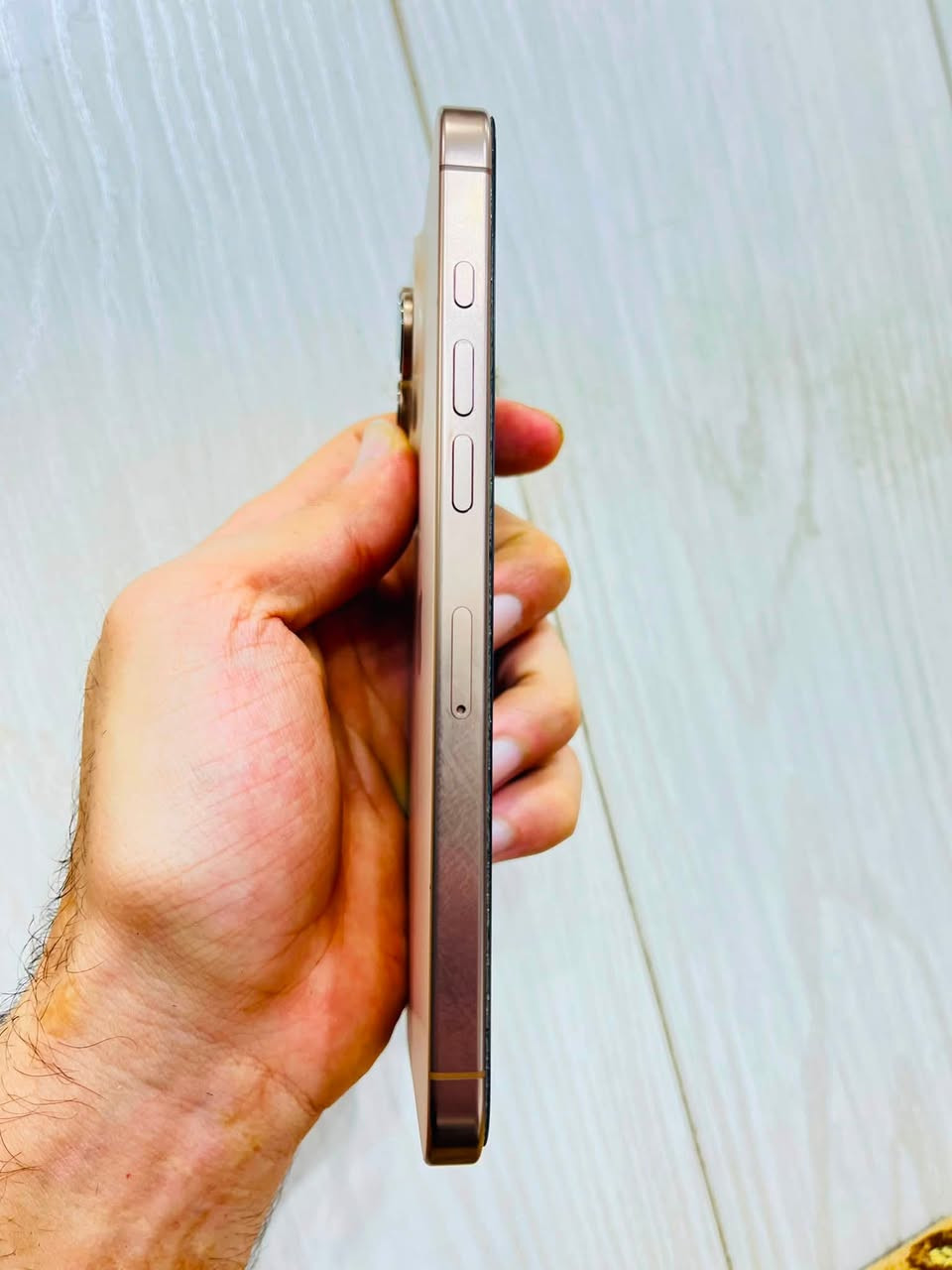 للبيع
iPhone 16 pro max 
. نسخه MASTER شرق اوسط 
. تك شريحه 
. ذاكره 256
. بطاريه 92‎%‎
. جهاز مامصلح ولا مفتوح 
. نظافه الجهاز 99‎%‎
. ملحقات الجهاز واير شاحنه مع الكارتون جهاز 
. سعره 1375 
. عنوان ناصريه شارع الحبوبي 
. واتساب ***********
