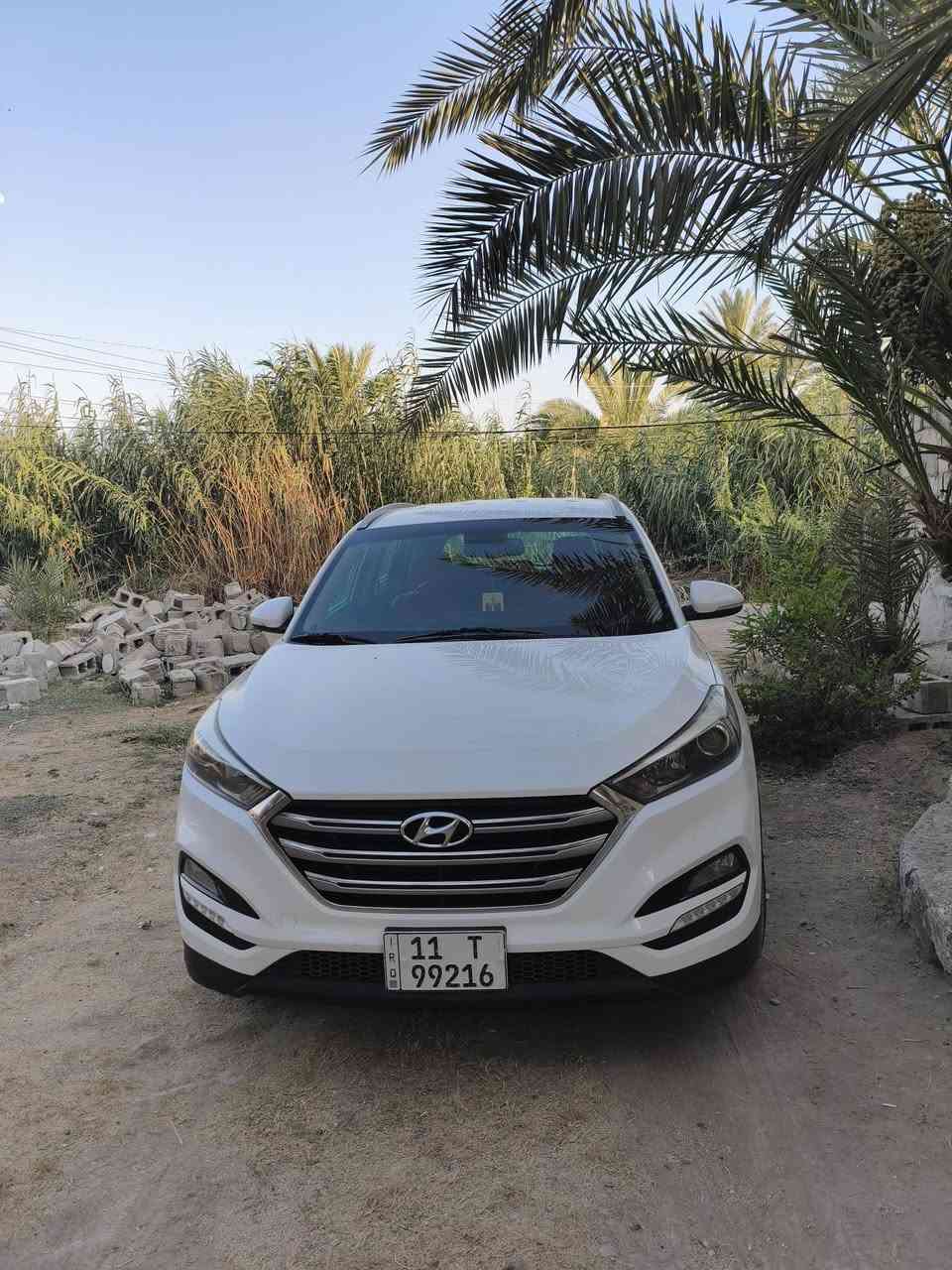 سلام عليكم للبيع هونداي توسان وارد خليجي محرك 2000 دوش2018  سياره ملبيت ونضيفه كلش مال شراي يركب ويشغل ويمشيء السياره بحاله الوكاله مكفوله كفاله عامه من الدعاميه الدعاميه محرك+الكير بشرط الفحض 100بل 100الحداديه والتبريد جديده+صدر توب وتبريد ثلج الوراق سنويه جديده والتحويل ثنيوم شرط 
بغداد -الشراي اتصل ومانقصر وياك 
السعر -185 ورقه وقابله اللتفاوض شيء بسيط 
للستفسار-***********.
